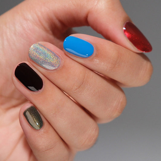 The Devil Wears Holo Bundle